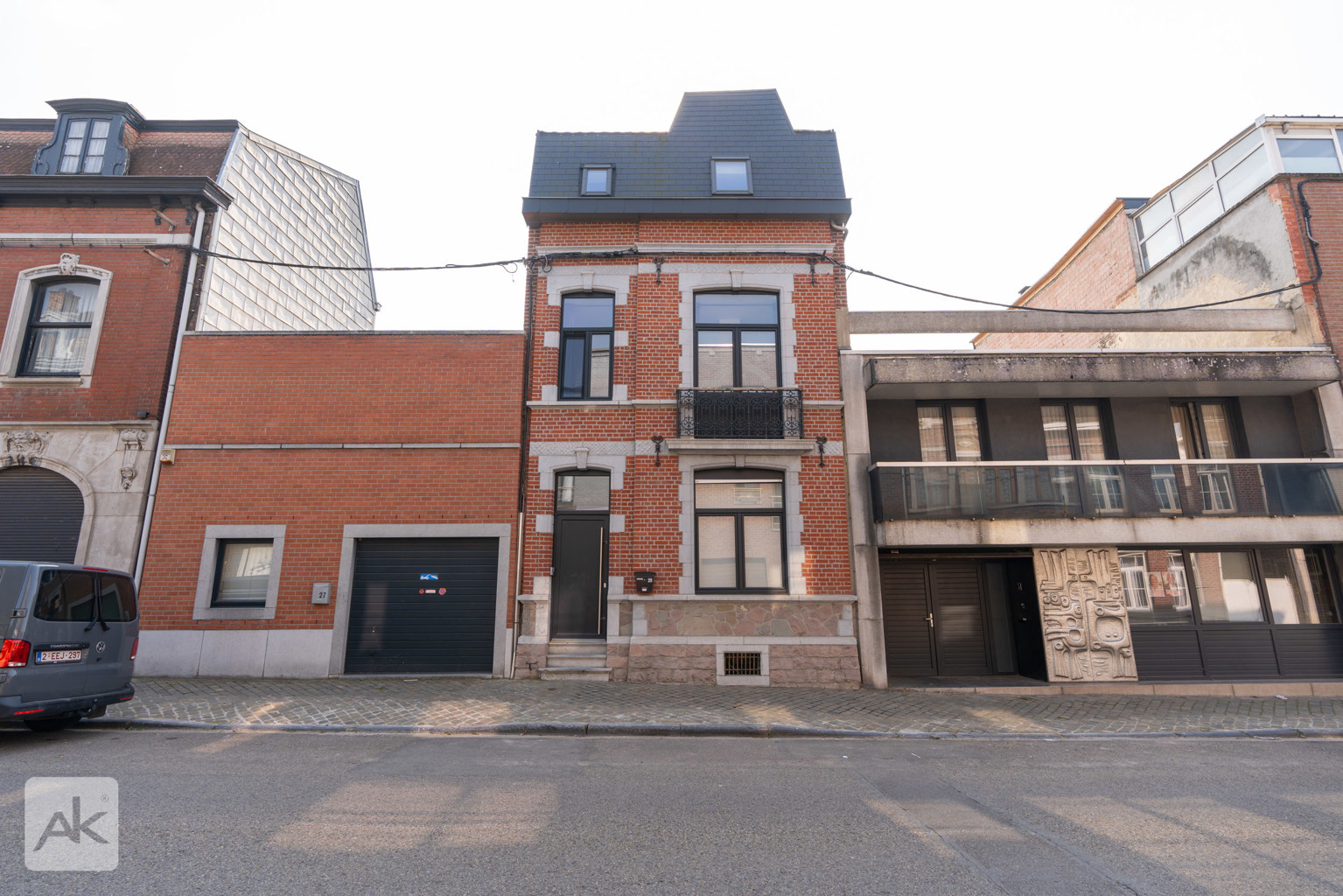 Maison de Maitre entièrement rénovée , 3 chambres avec jardin.