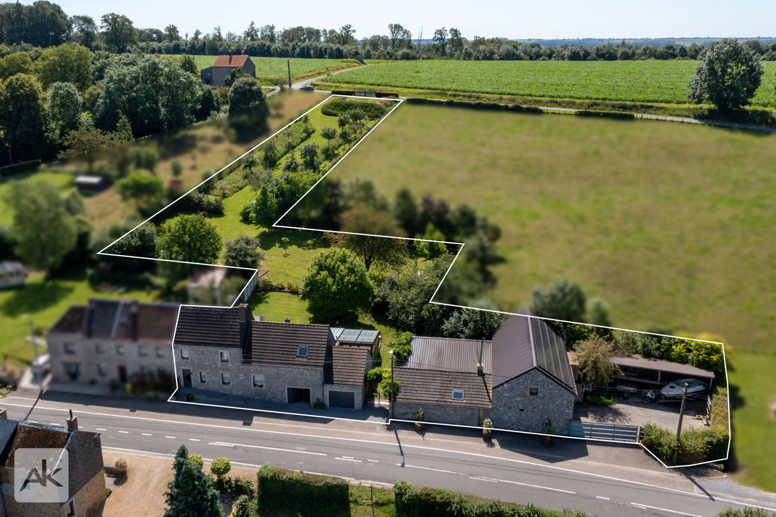 Propriété avec hangar à Modave