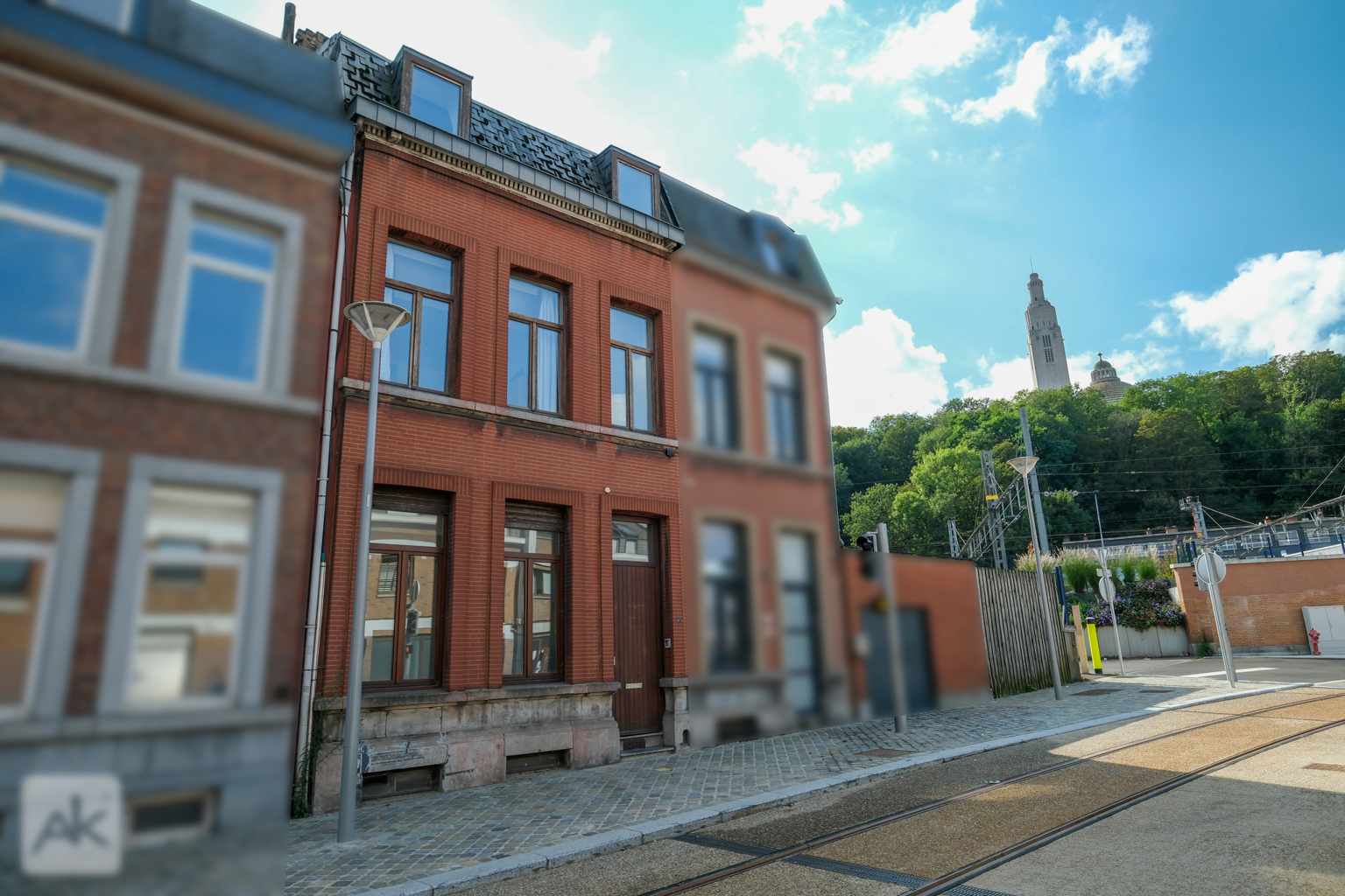 LIEGE – Maison unifamiliale dans le quartier des Guillemins !